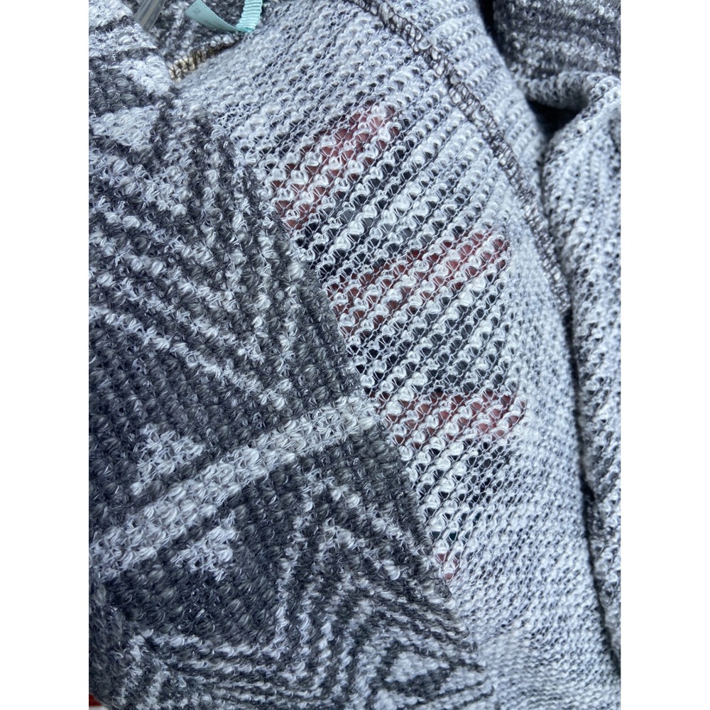 Maurices Womens Grey White Geometric Tribal Open Front Cardigan Sweater Small - Picture 6 of 6